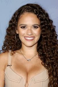الممثل Madison Pettis