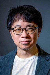 المخرج Makoto Shinkai