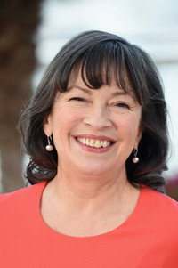 الممثل Marion Bailey