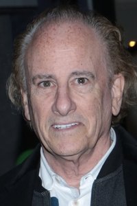 المخرج Mark L. Lester