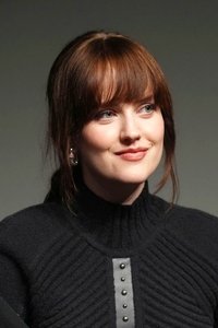 الممثل Markella Kavenagh