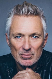 الممثل Martin Kemp