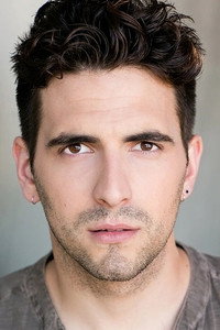 المخرج Matt Angel