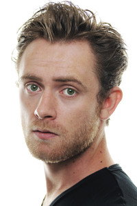 الممثل Matt O'Leary