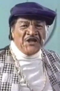 الممثل Max Alvarado