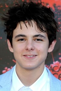 الممثل Max Charles