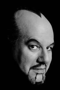 الممثل Max Maven