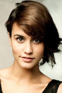 الممثل Megan Montaner