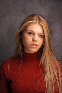 الممثل Meghan Adara