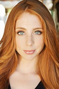 الممثل Melanie Leishman