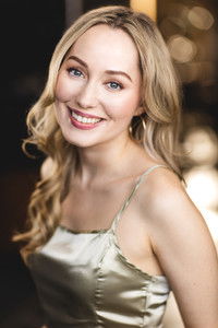 الممثل Melissa Melottey