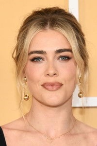 الممثل Melissa Roxburgh