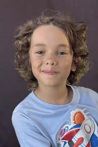 الممثل Mert Ege Ak