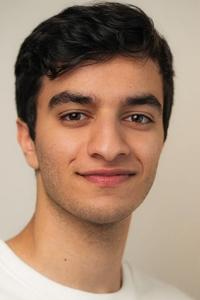 الممثل Michael Iskander