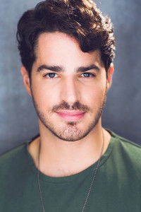 الممثل Mike Donovan