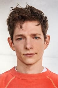 الممثل Mike Faist
