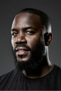 الممثل Mo Gilligan