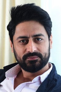 الممثل Mohit Raina