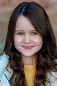 الممثل Molly Belle Wright