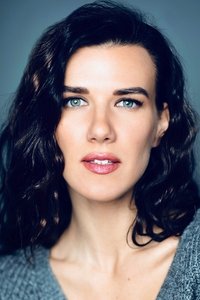 الممثل Natalie Burn