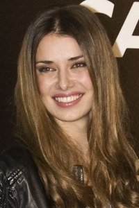 الممثل Natasha Yarovenko