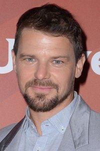 الممثل Nathan Phillips