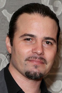 الممثل Nathan West