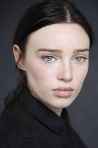 الممثل Niamh McCormack