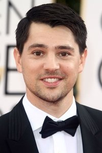 الممثل Nicholas D'Agosto