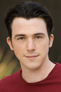 الممثل Nicholas Downs