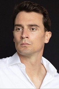 الممثل Nicholas Tucci