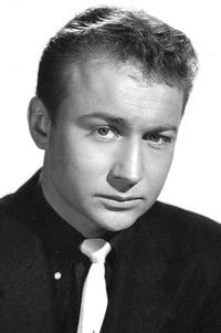 الممثل Nick Adams