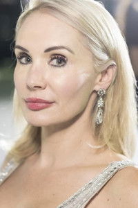 الممثل Nicole Butler