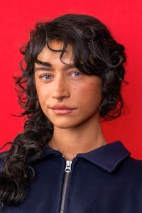 الممثل Odessa A'zion