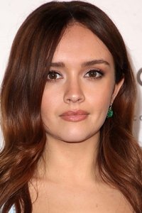 الممثل Olivia Cooke