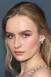 الممثل Olivia DeJonge