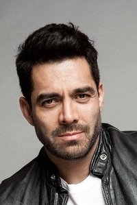 الممثل Omar Chaparro