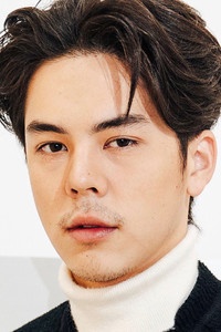 الممثل Pachara Chirathivat