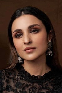 الممثل Parineeti Chopra