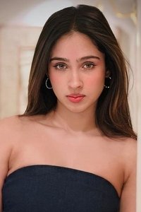 الممثل Pashmina Roshan