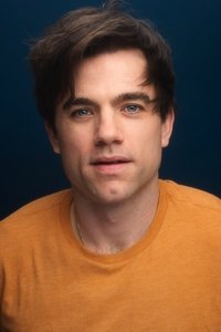 الممثل Patrick Ball