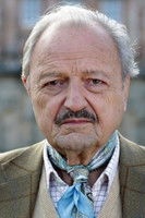 الممثل Peter Bowles