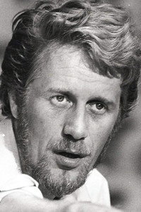 المخرج Peter Collinson