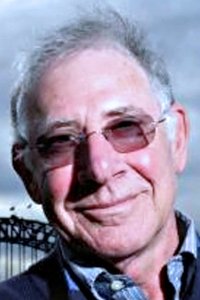 المخرج Peter Faiman