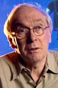 المخرج Peter MacDonald