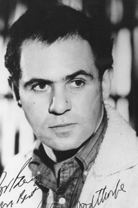 الممثل Peter Woodthorpe