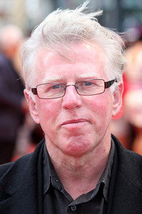 الممثل Phil Davis