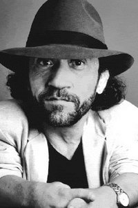 الممثل Phil Fondacaro