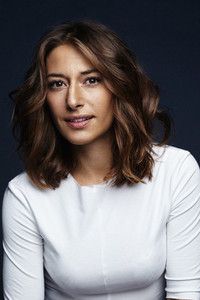 الممثل Pia Tjelta