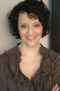 الممثل Pilar Uribe